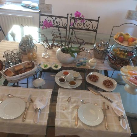 Le Coup De Coeur Bed & Breakfast Coincy Ngoại thất bức ảnh